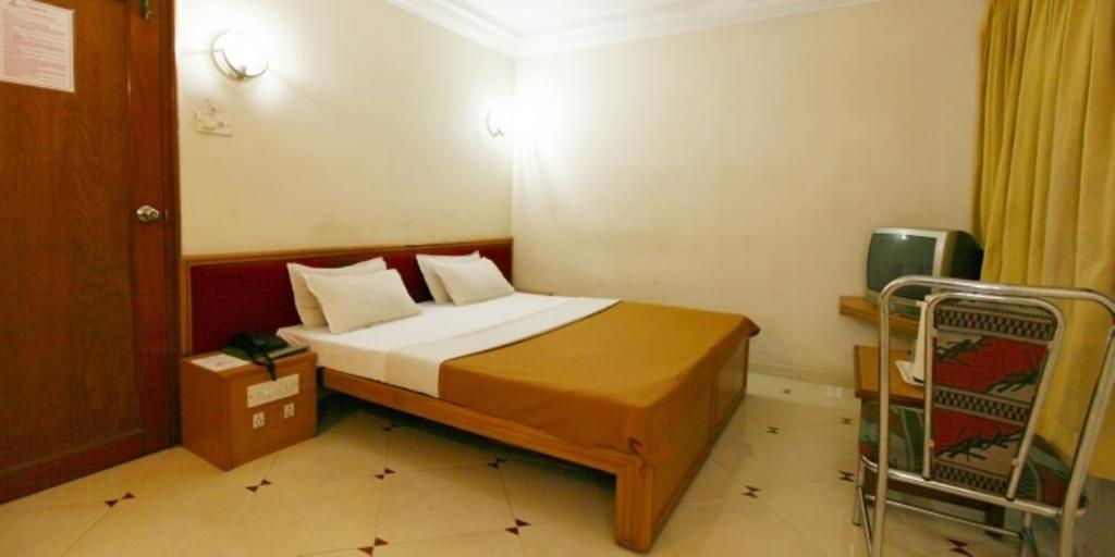 Hotel Prudent Βαντοντάρα Δωμάτιο φωτογραφία