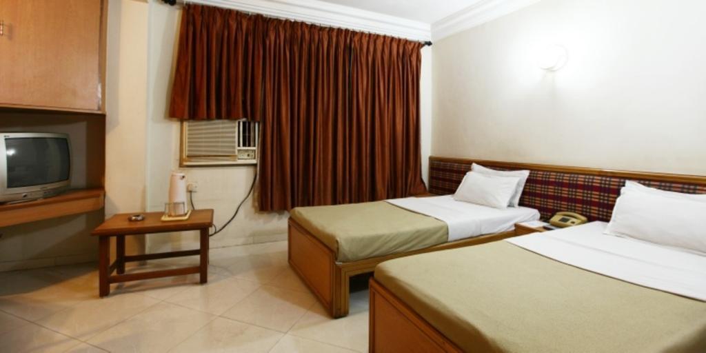 Hotel Prudent Βαντοντάρα Δωμάτιο φωτογραφία